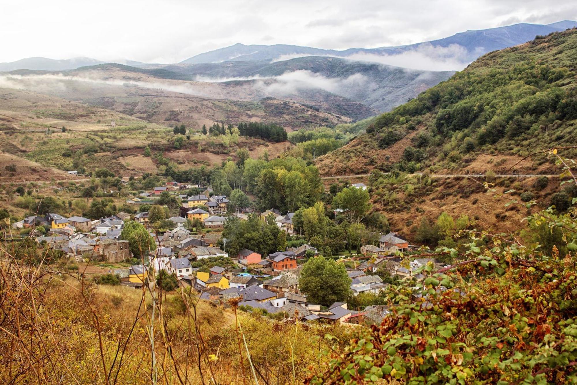 Hotel Valle Del Silencio San Esteban de Valdueza Luaran gambar